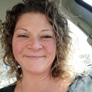 Meet your Posher, Dee